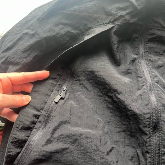 Lululemon Clear Intention Rain Jacket Black Size 6 - Picture 4 of 6